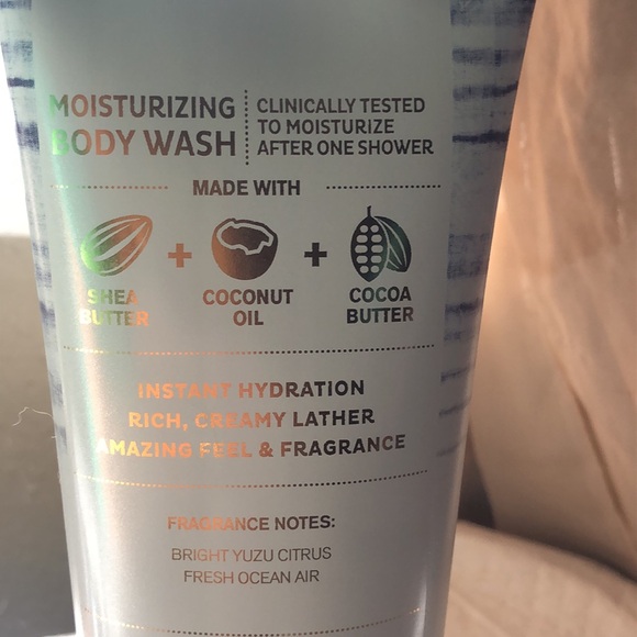 Bath & Body Works Fresh Getaway Moisturizing Body Wash with Shea/Cocoa Butter. - Picture 2 of 5